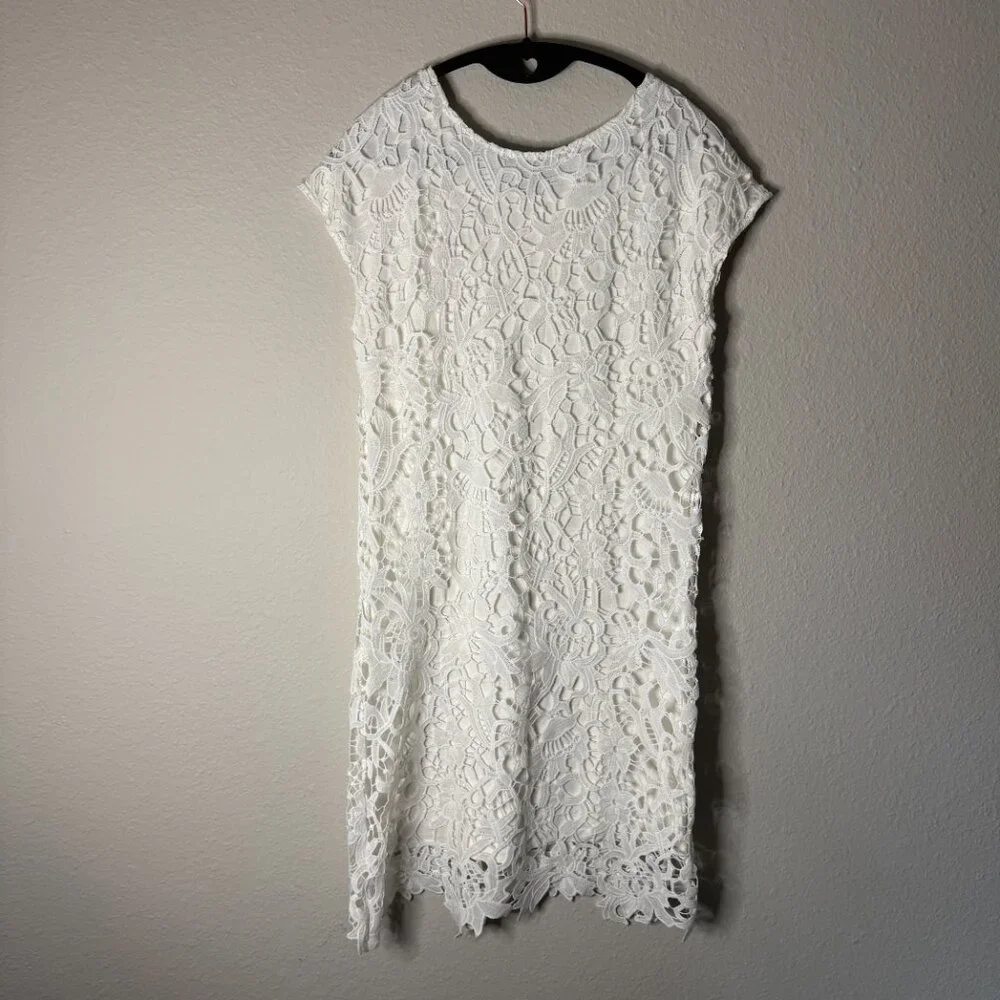 Chelsea & Theodore White Floral Lace Sheath Dress Size 4 - Picture 4 of 5